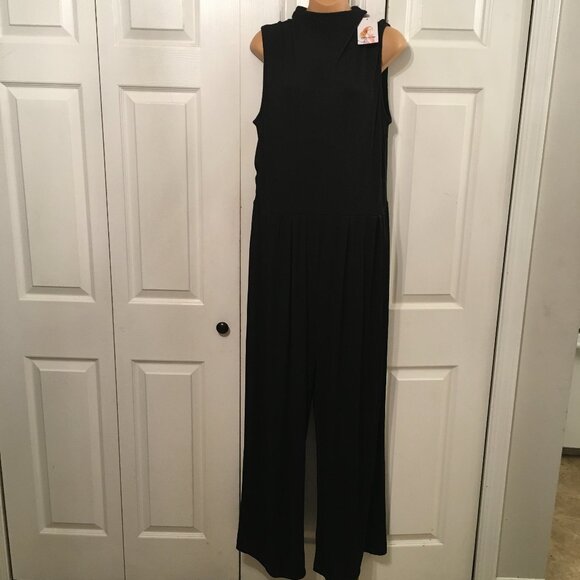 Pretty Garden Pants - Pretty Garden Black Wide Leg Romper With Pockets